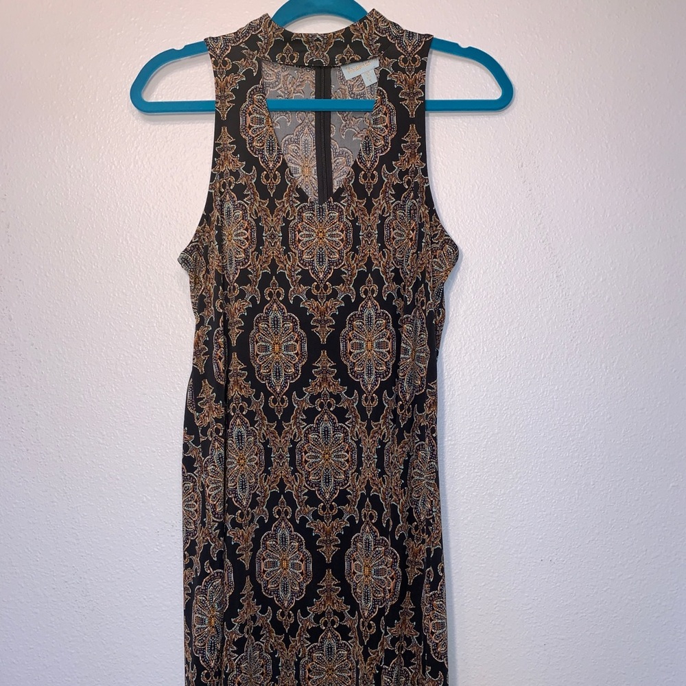 Veronica M patterned dress with cutout - Picture 3 of 8